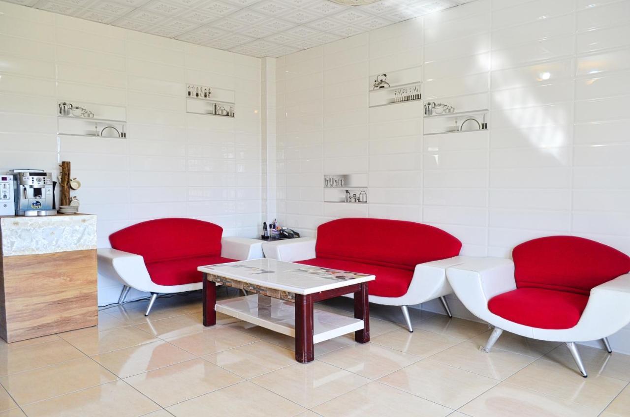Red Crown Jacana B&B Taitung Exterior photo