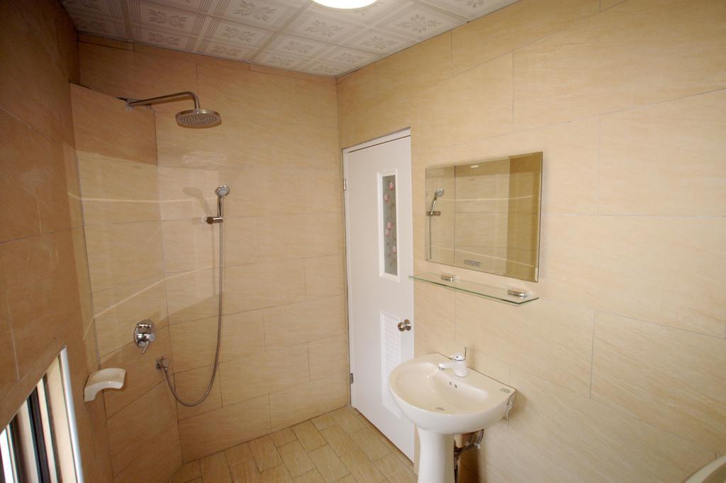 Red Crown Jacana B&B Taitung Exterior photo