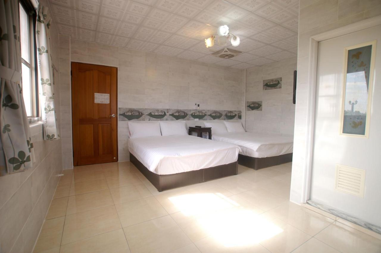 Red Crown Jacana B&B Taitung Exterior photo